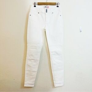 CAbi Women’s Skinny Jeans in White